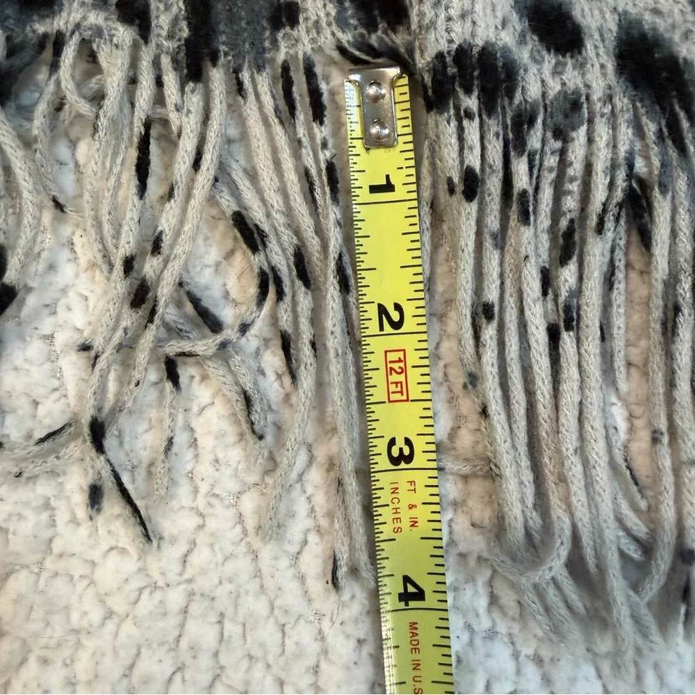 RIKKA Leopard Print‎ Fringe Scarf – Gray & Black – 72” x 25”
